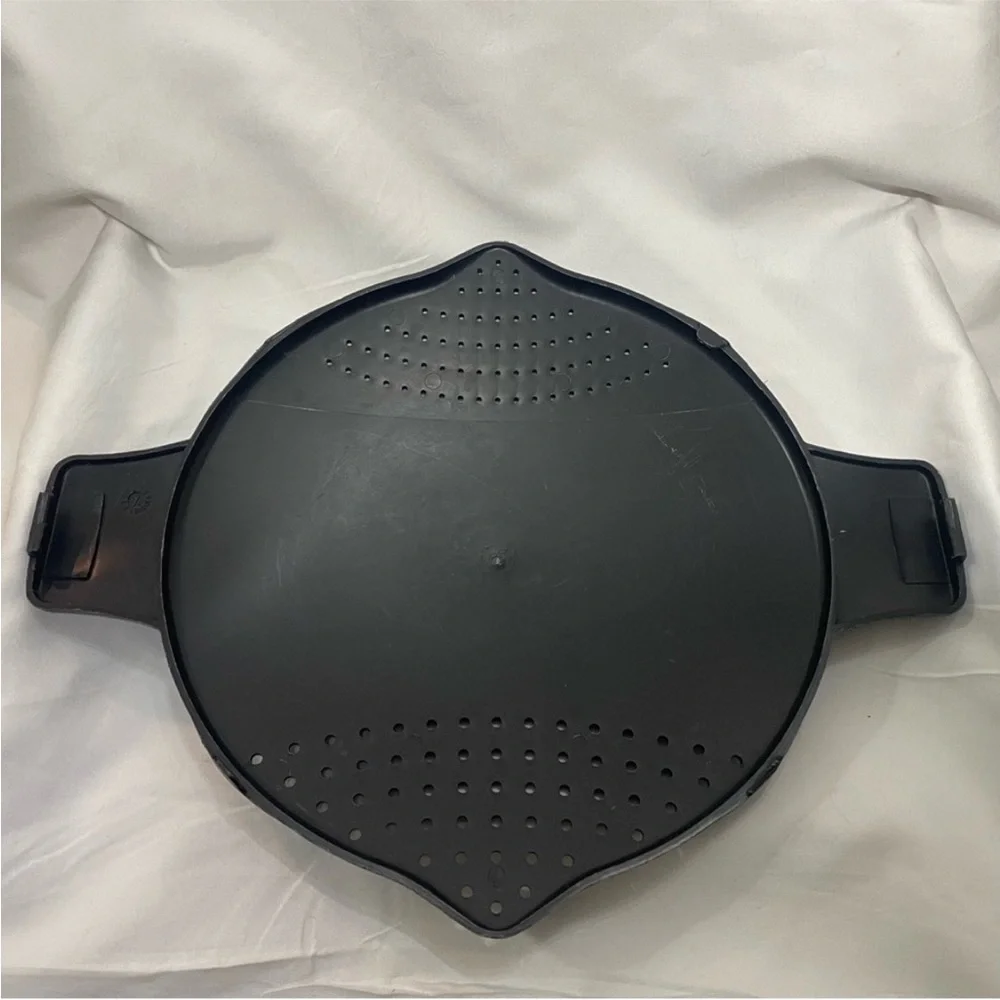PAMPERED CHEF LARGE 8 Cup 2 Qt MICRO-COOKER MICROWAVE STEAMER STRAINER LID Black